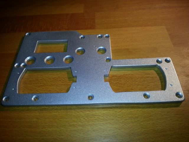 Alu Tuning Doppel-Servoplatte für den Carbon Fighter